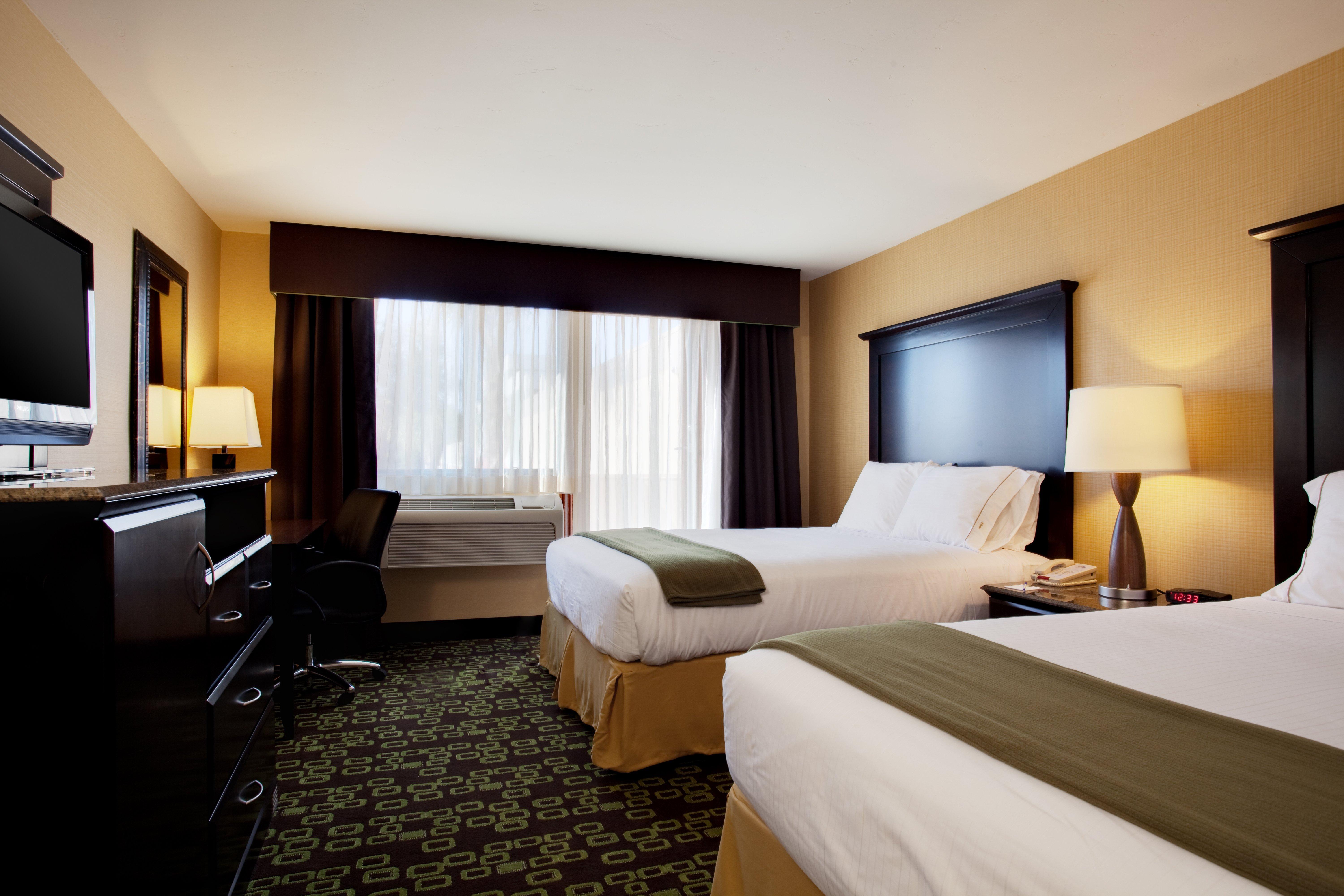 Holiday Inn Express Hotel & Suites Woodland Hills By Ihg Los Ángeles Exterior foto